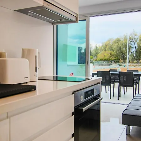 Апартаменты Phaedrus Living - Seaside Luxury Flat Harbour 110