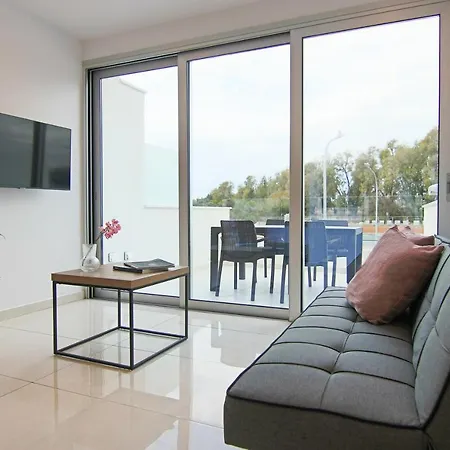 Апартаменты Phaedrus Living - Seaside Luxury Flat Harbour 110 *
