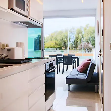 Апартаменты Phaedrus Living - Seaside Luxury Flat Harbour 110 *