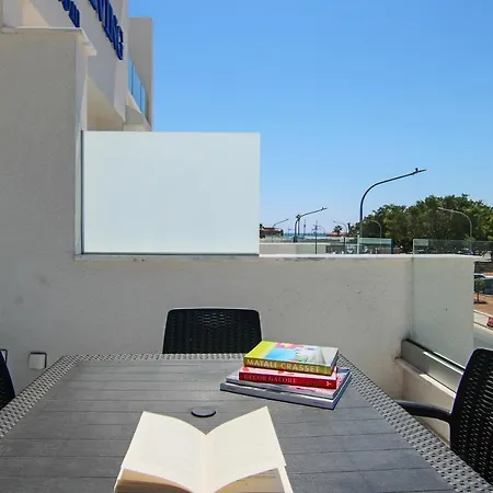 Апартаменты Phaedrus Living - Seaside Luxury Flat Harbour 110 *